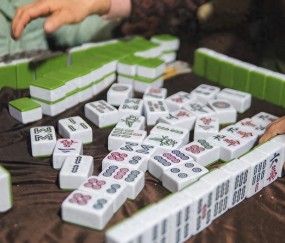 开云官网-10年麻将馆老板囗述：凡是爱打麻将的，没有一个人日子是过得好的