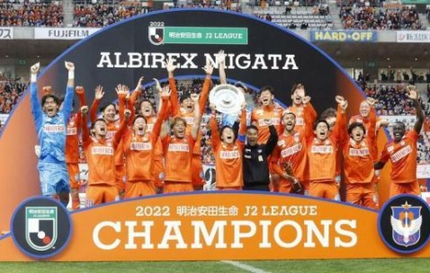 中甲冲超靠外援?看看日本J2霸主的巴萨风团队足球